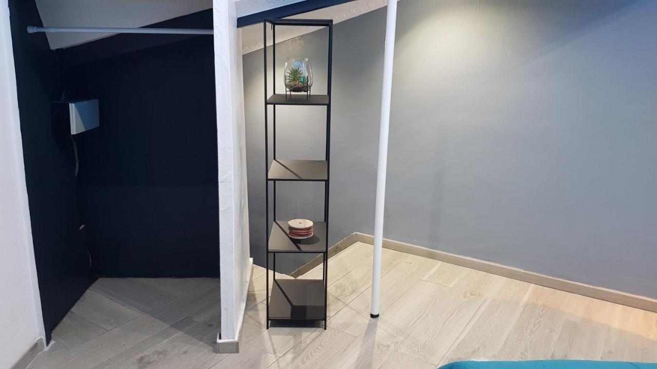 Ferienwohnung Le Petit Luxembourg Montignies-sur-Sambre Exterior foto